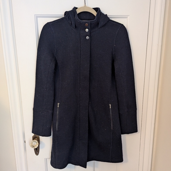Wool Akini Jacket - Picture 1 of 4